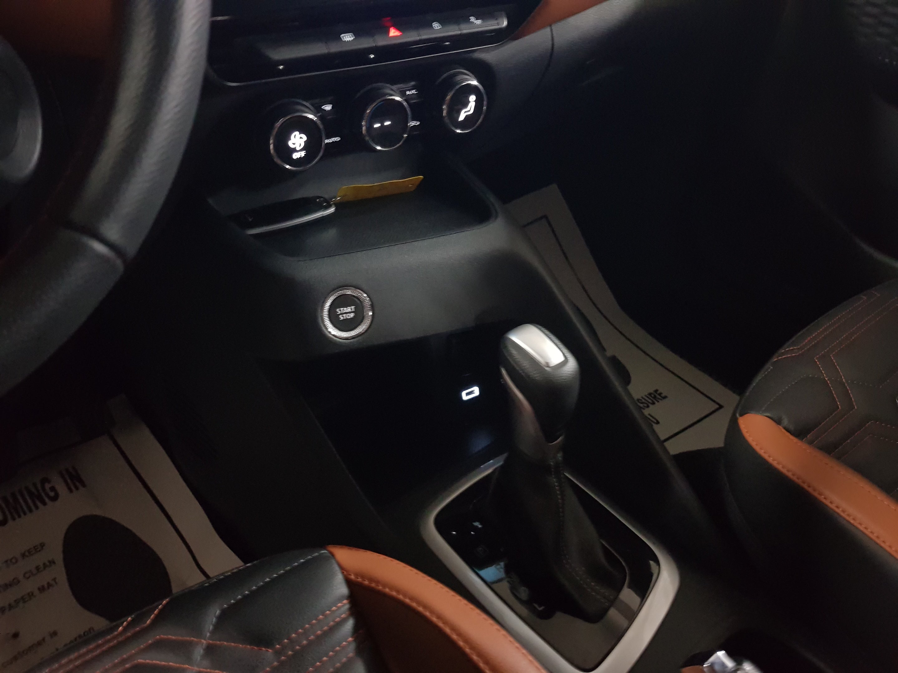 2025 Nissan MAGNITE 5 PUERTAS EXCLUSIVE 1.0 LTS CVT T