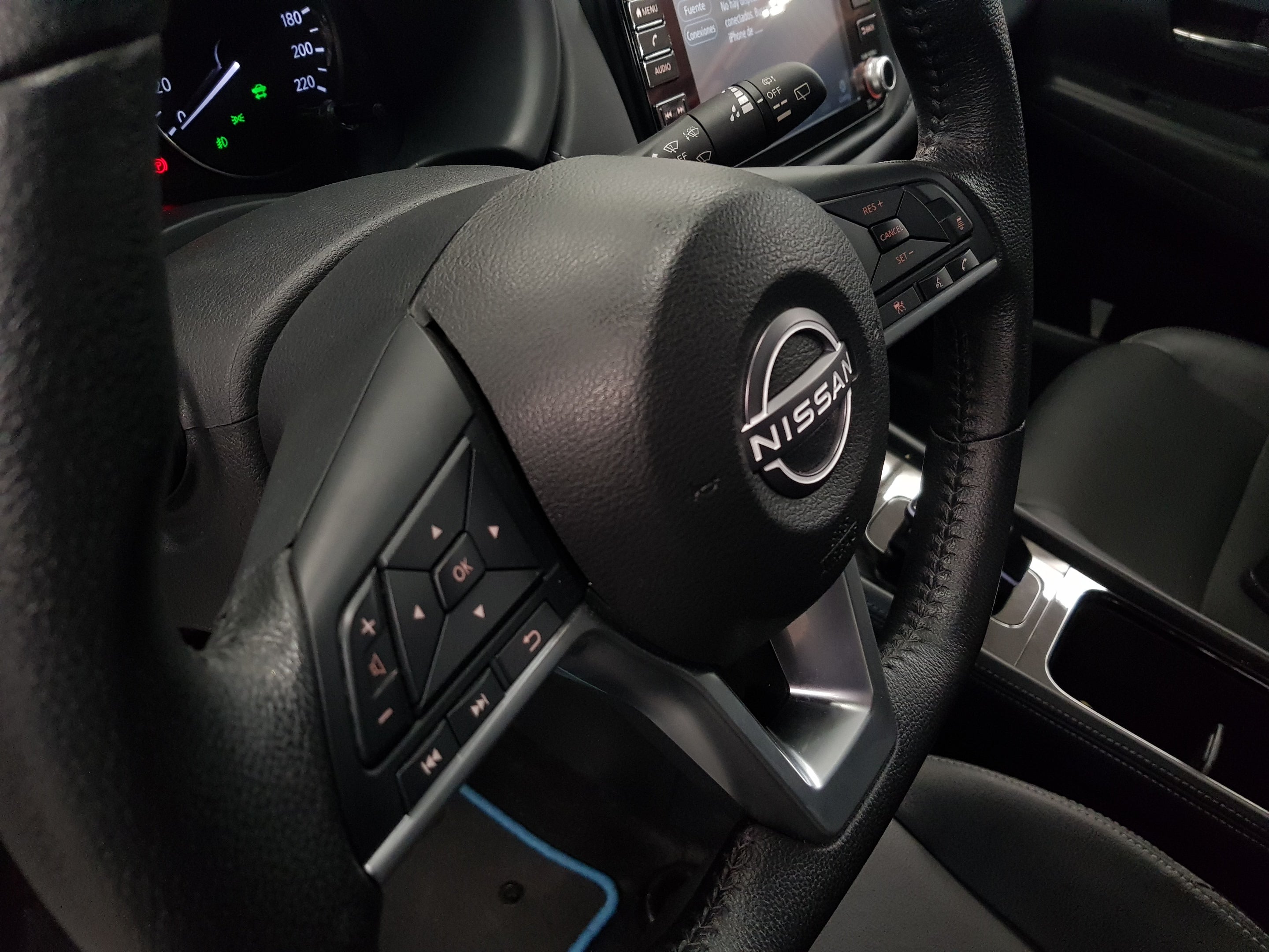 2025 Nissan KICKS 5P PLATINUM E-POWER HEV L31.2 AUT