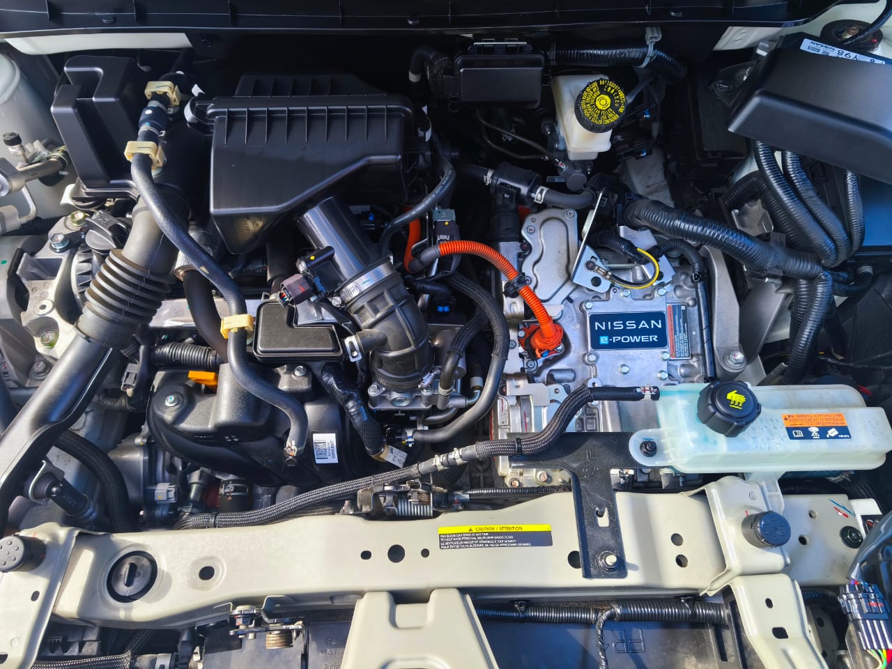 2024 Nissan KICKS 5P PLATINUM E-POWER HEV L31.2 AUT