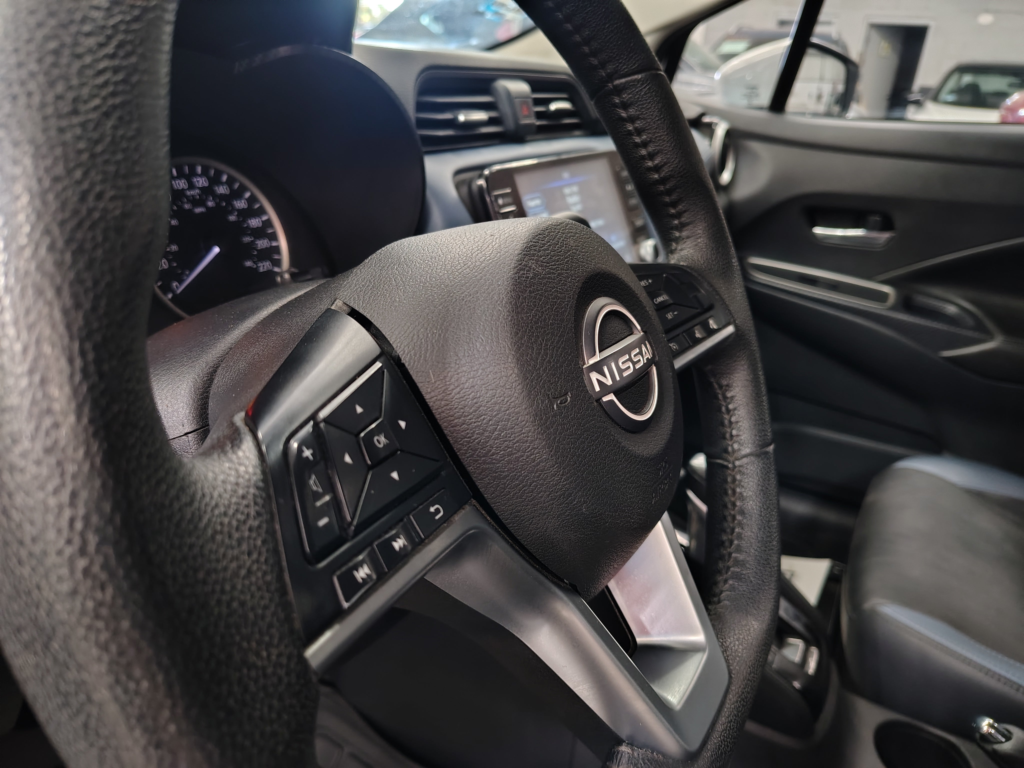 2024 Nissan VERSA 4P EXCLUSIVE L41.6 AUT