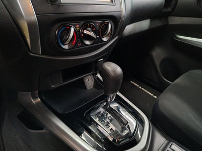 2023 Nissan NP300 FRONTIER 4 PTS LE L4 25L TA AAC VE ESTRIBOS RA-17