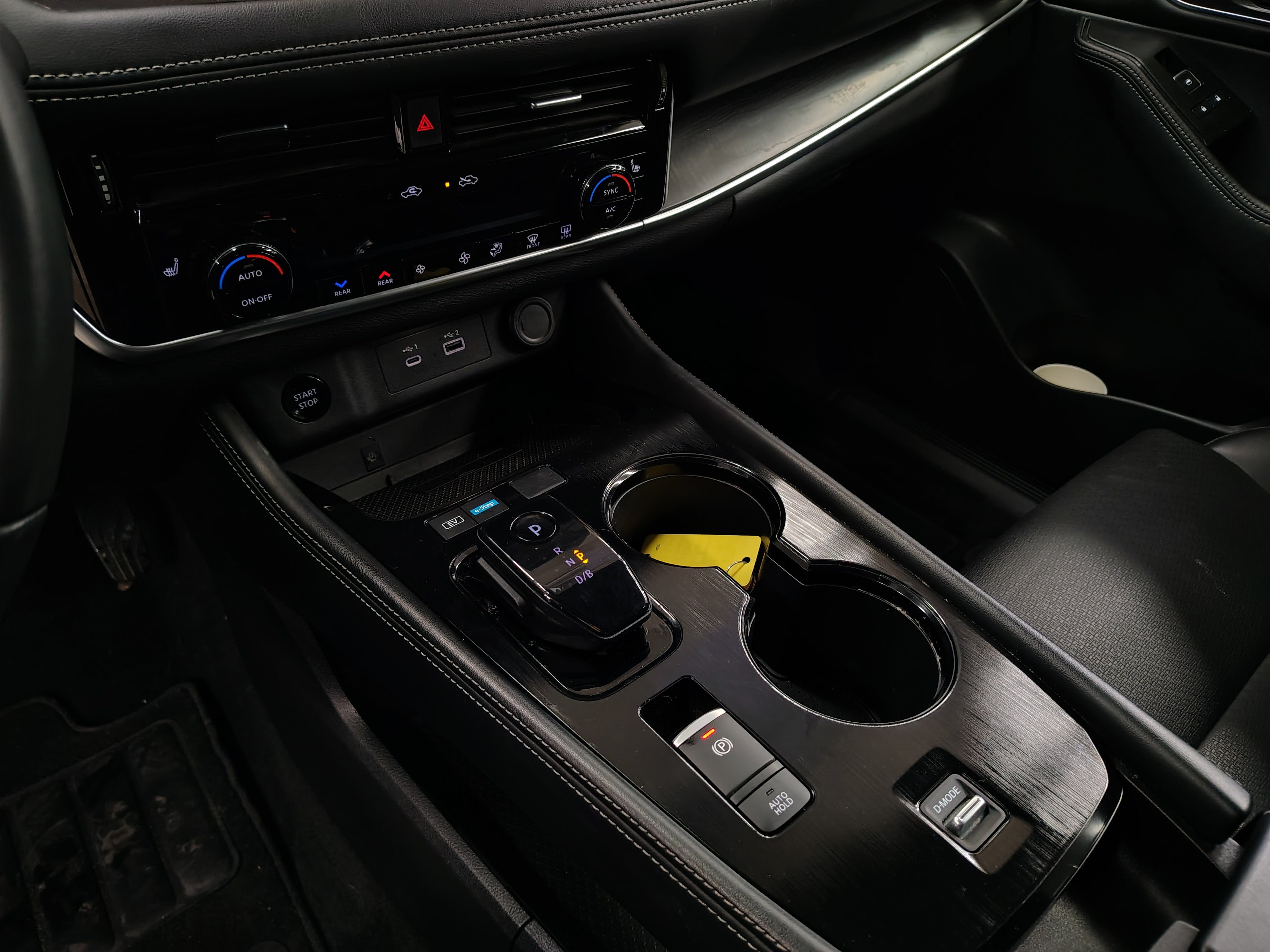 2024 Nissan X-TRAIL 5P PLATINUM E.POWER HEV L31.5 AUT