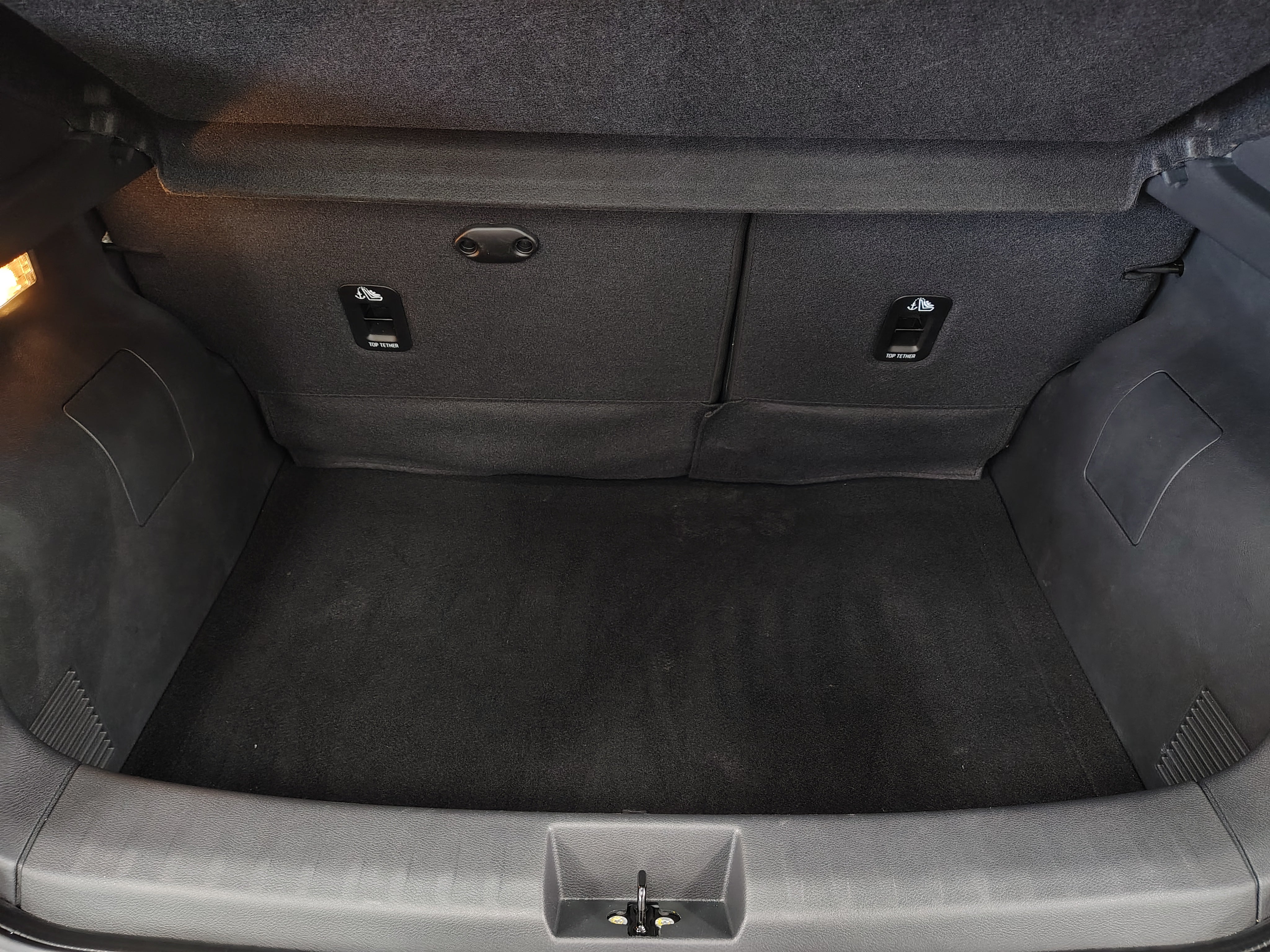 2025 Nissan MAGNITE 5 PUERTAS EXCLUSIVE 1.0 LTS CVT T