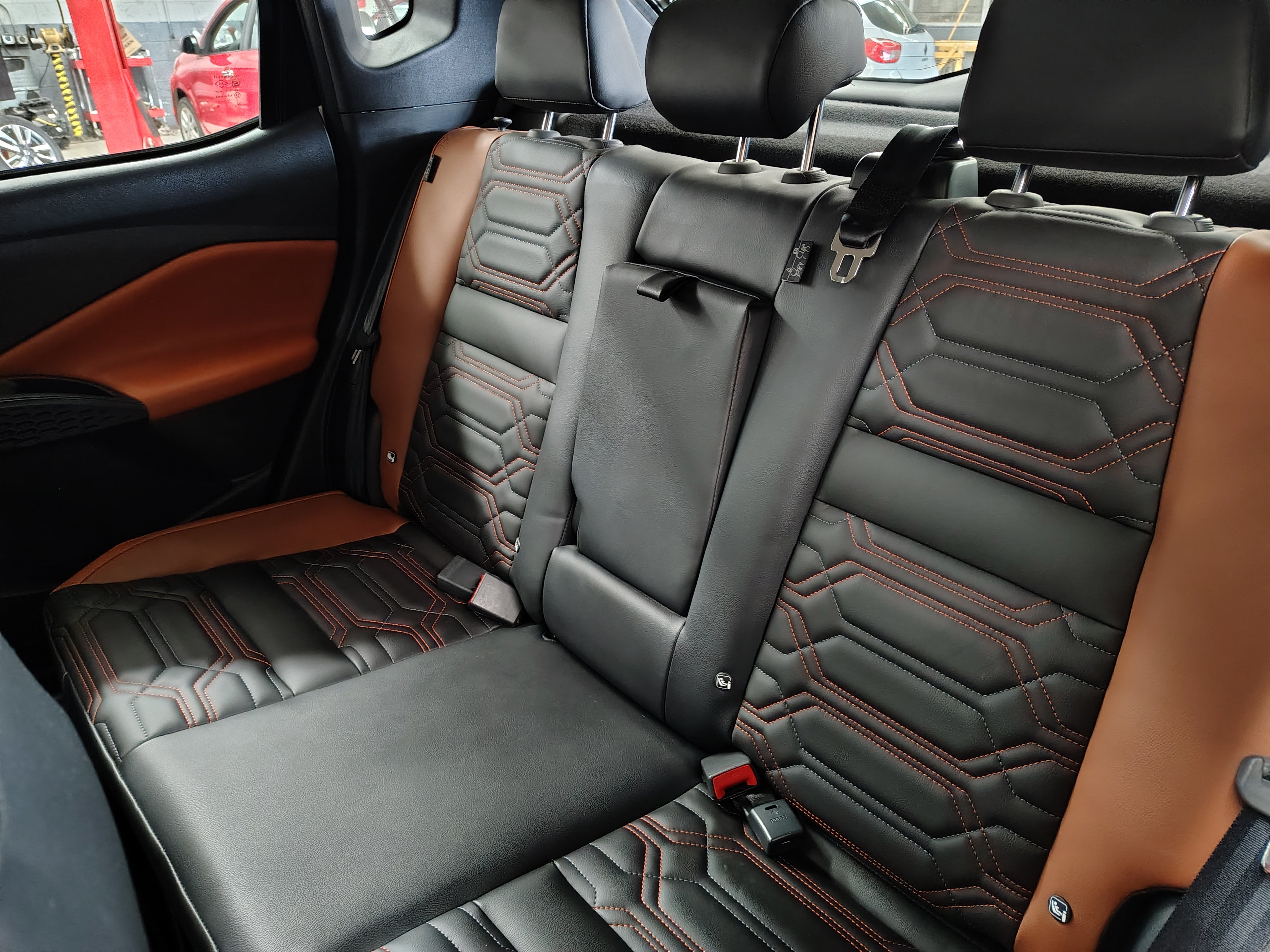 2025 Nissan MAGNITE 5 PUERTAS EXCLUSIVE 1.0 LTS CVT T